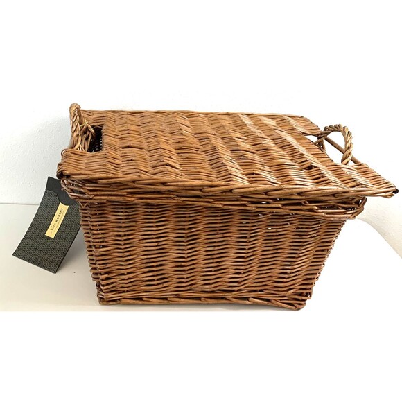 Gift Tree Wicker Basket Lift-Off Lid Storage Picnic Basket Handles w/Gift Tag - Picture 9 of 13